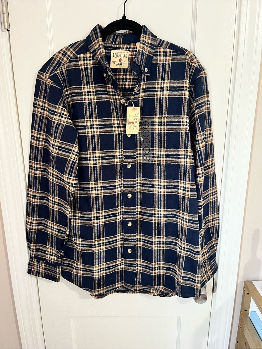 NWT RedHead Men's Navy and Beige Plaid Button-Down Flannel